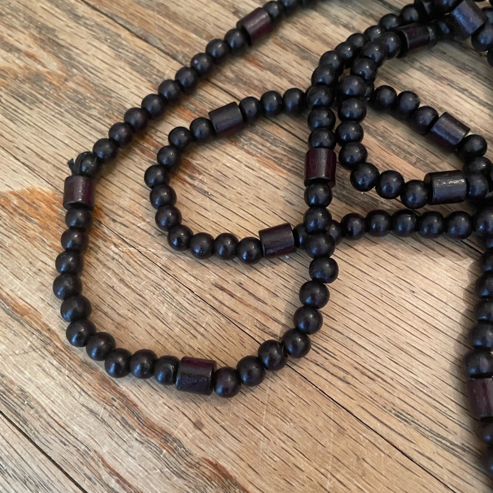 Beaded Necklaces (red, cream and black) - Picture 5 of 6